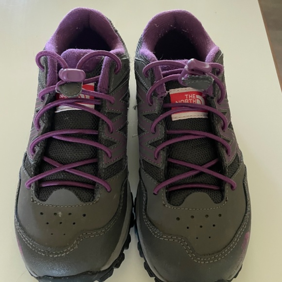 Girls lot of shoes - Picture 2 of 3